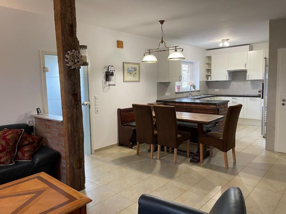 Charmante Ferienwohnung In Idyllischer Lage Jever Kültér fotó